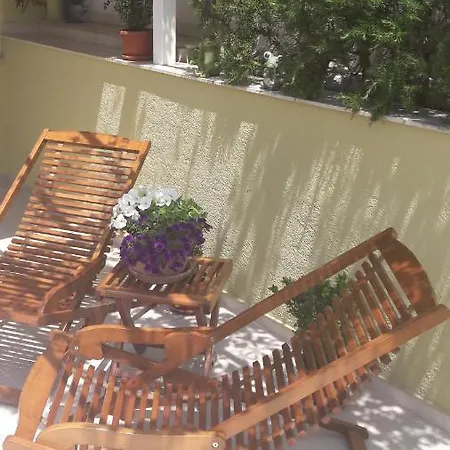 Apartment Bony *