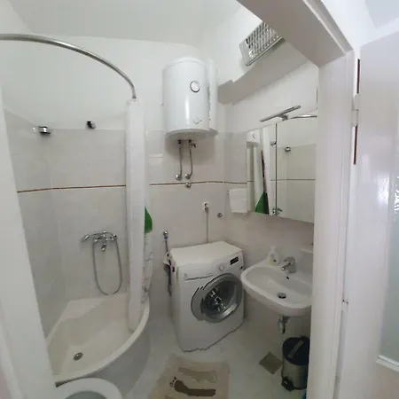 Apartment Bony Split